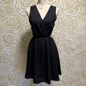 NWT Entro Classic Black V-Neck Sleeveless Cut Out little black dress